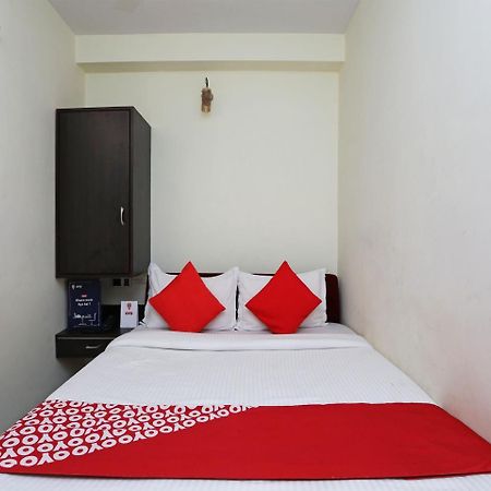 Oyo 13906 Vinita Inn Santragachi Buitenkant foto