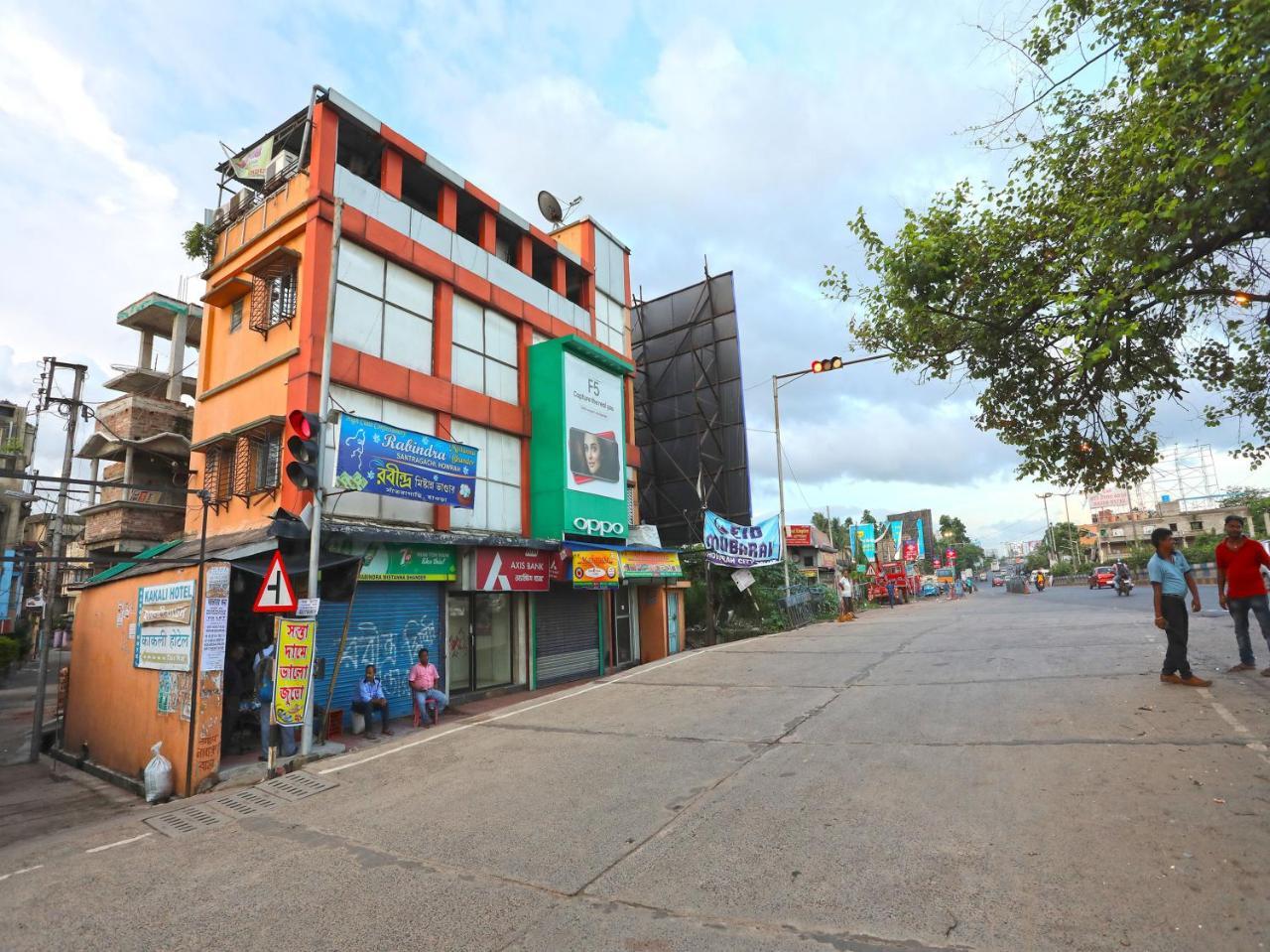 Oyo 13906 Vinita Inn Santragachi Buitenkant foto