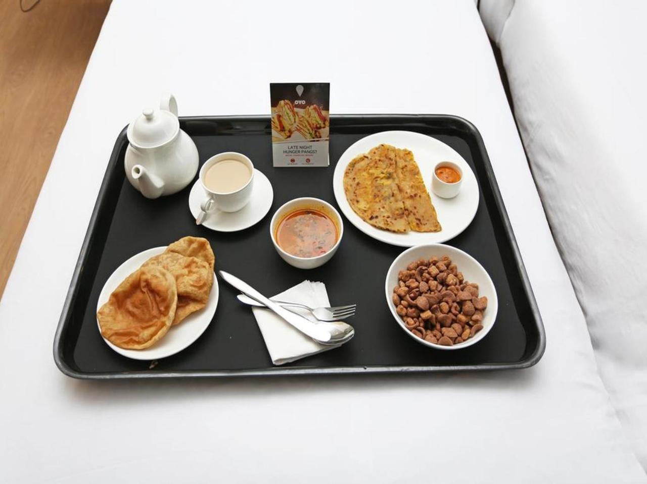 Oyo 13906 Vinita Inn Santragachi Buitenkant foto